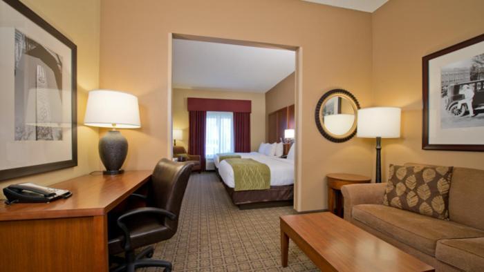 Russell Inn And Suites Starkville Extérieur photo