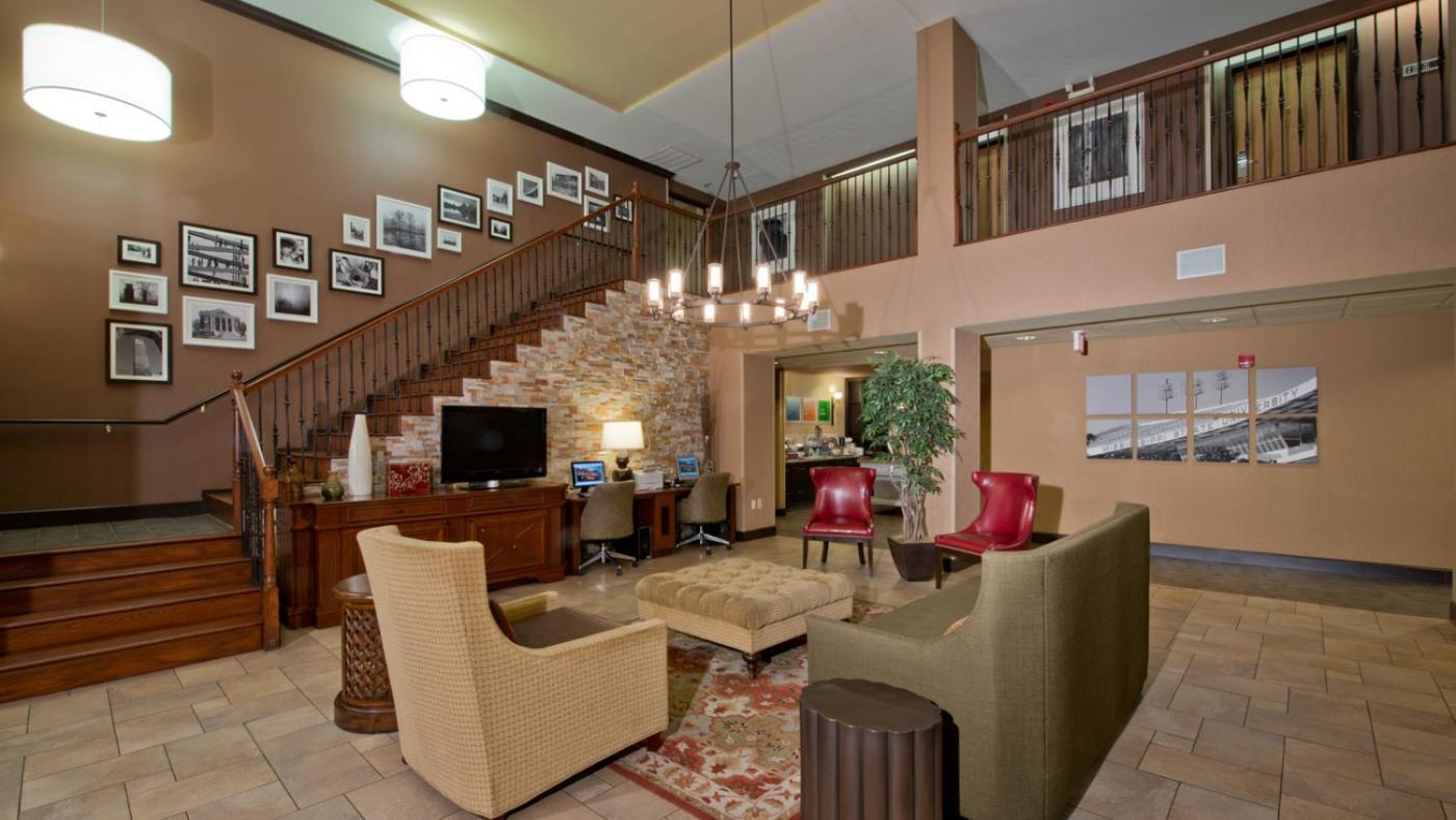 Russell Inn And Suites Starkville Extérieur photo